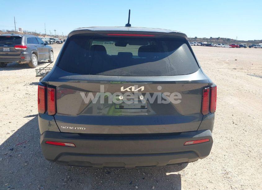 Photo 16 of 2023 Kia Sorento LX (VIN 5XYRG4LC9PG202159)