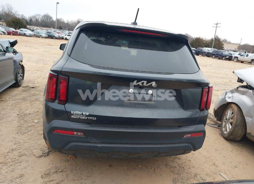 Photo 17 of 2023 Kia Sorento LX (VIN 5XYRG4LC9PG242385)