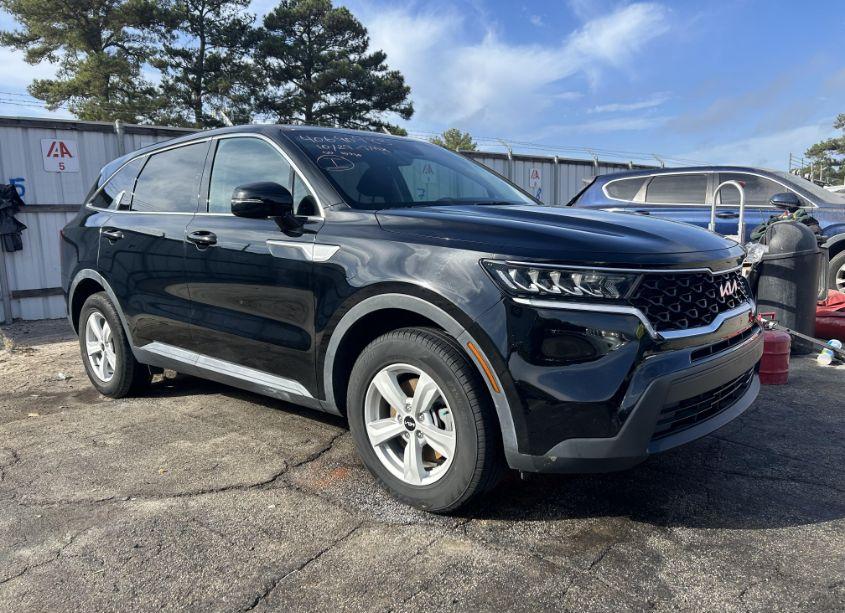 2022 Kia Sorento LX (VIN 5XYRG4LCXNG103749) main photo
