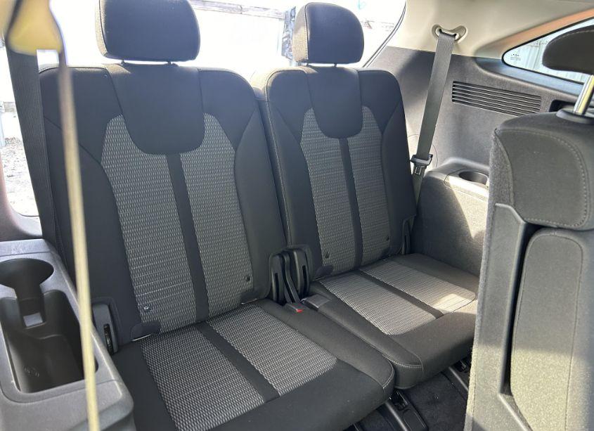 Photo 18 of 2022 Kia Sorento LX (VIN 5XYRG4LCXNG103749)