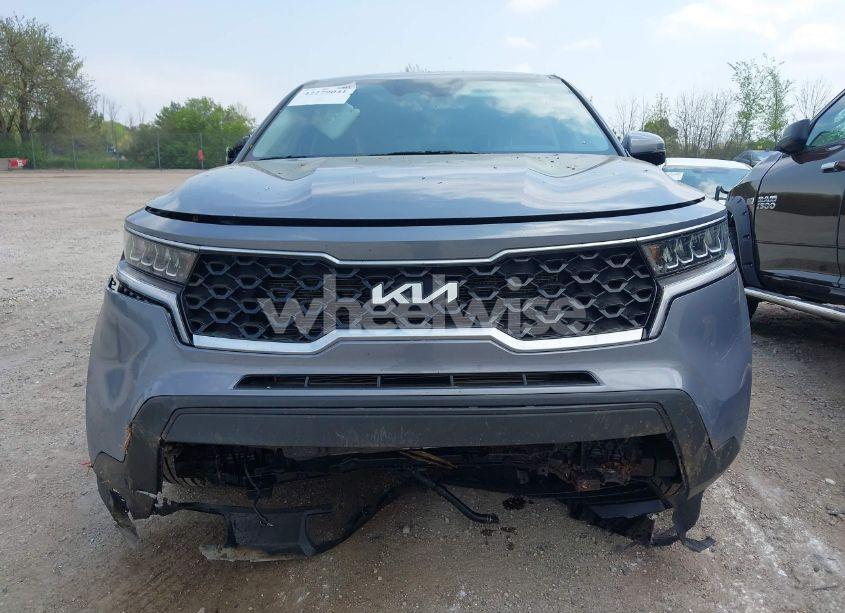 Photo 12 of 2022 Kia Sorento LX (VIN 5XYRG4LCXNG107106)