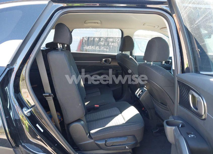 Photo 8 of 2023 Kia Sorento LX (VIN 5XYRGDLC1PG205332)