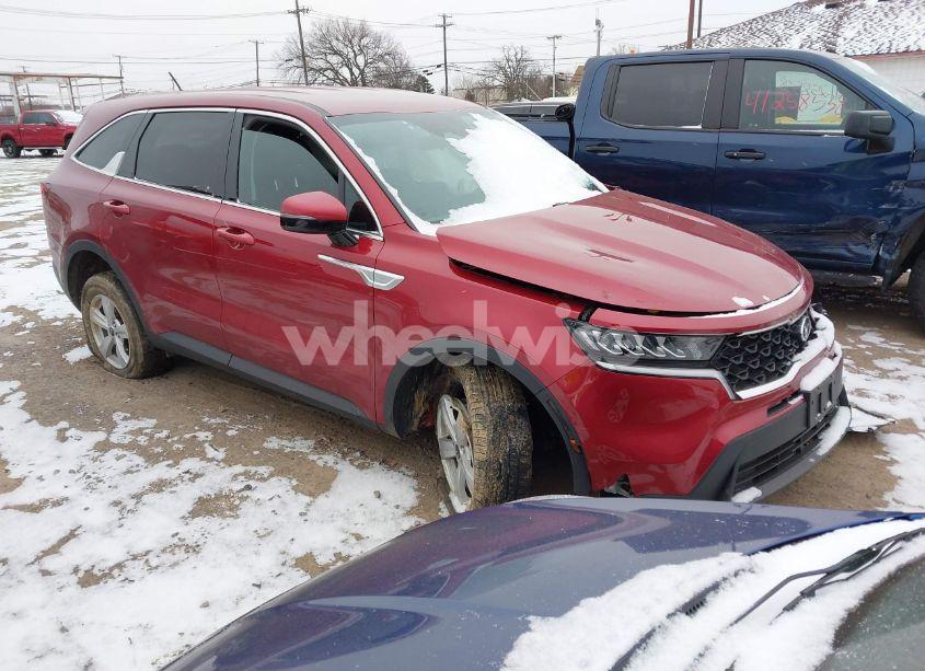 2021 Kia Sorento LX (VIN 5XYRGDLC2MG010450) main photo