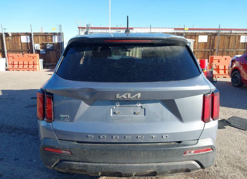 Photo 16 of 2022 Kia Sorento LX (VIN 5XYRGDLC4NG075060)