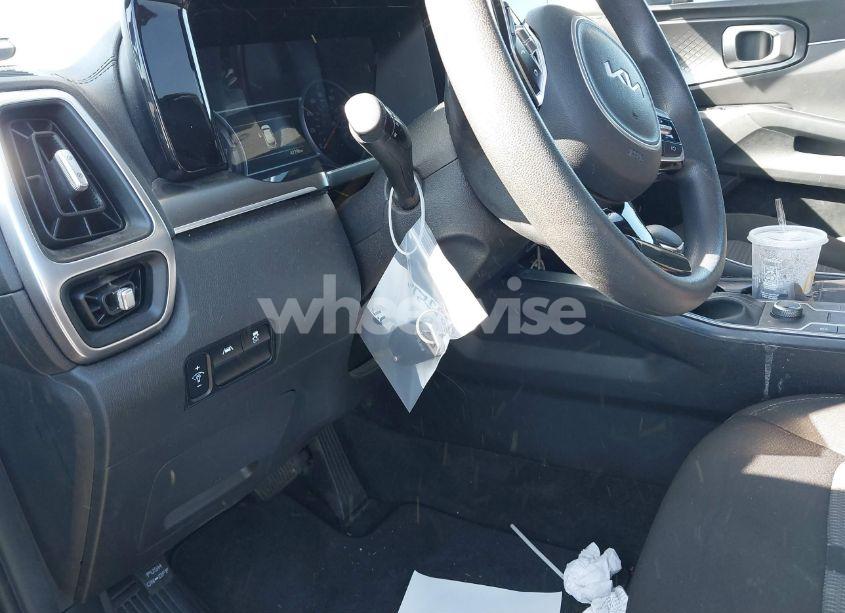 Photo 18 of 2022 Kia Sorento LX (VIN 5XYRGDLC4NG120322)