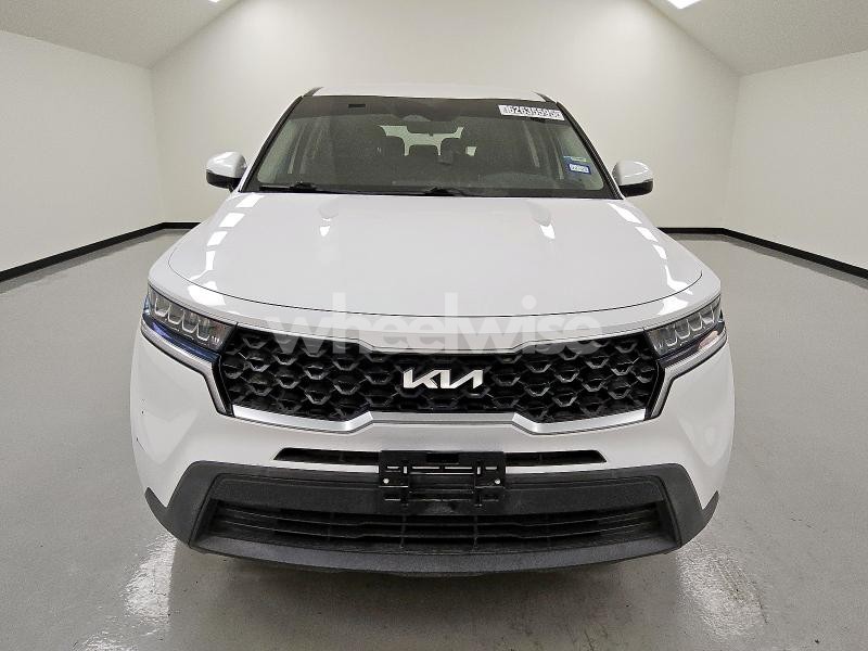 Photo 12 of 2022 KIA SORENTO LX (VIN 5XYRGDLC6NG100363)