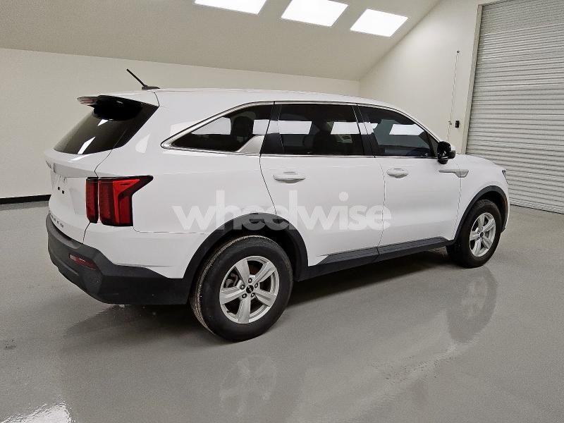 Photo 9 of 2022 KIA SORENTO LX (VIN 5XYRGDLC6NG100363)