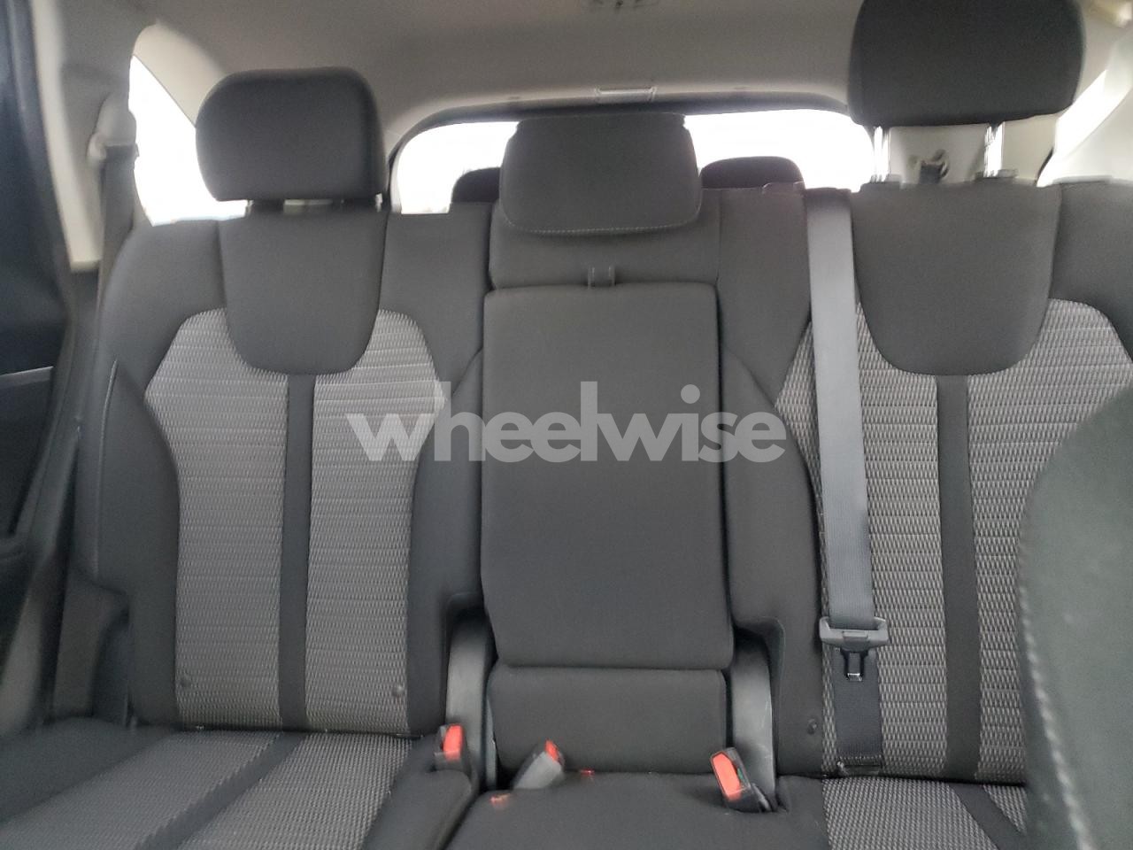 Photo 10 of 2023 KIA SORENTO LX (VIN 5XYRGDLC6PG170349)