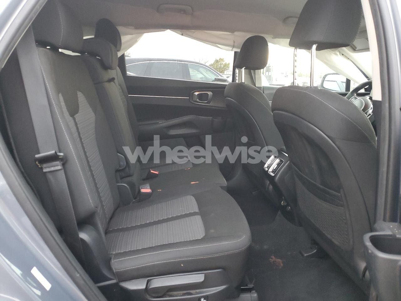 Photo 11 of 2023 KIA SORENTO LX (VIN 5XYRGDLC6PG170349)