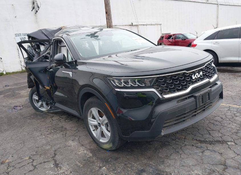 2023 Kia Sorento LX (VIN 5XYRGDLC7PG184020) main photo
