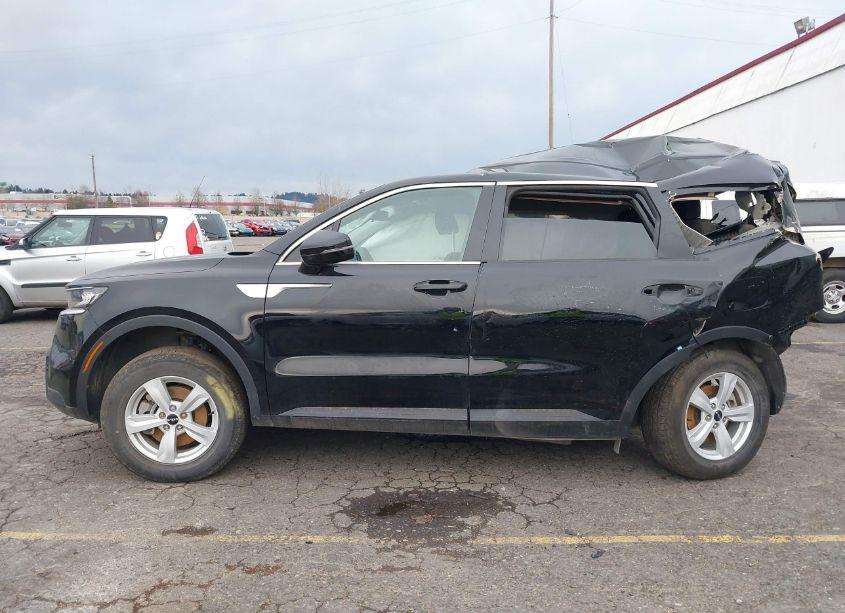 Photo 14 of 2023 Kia Sorento LX (VIN 5XYRGDLC7PG184020)