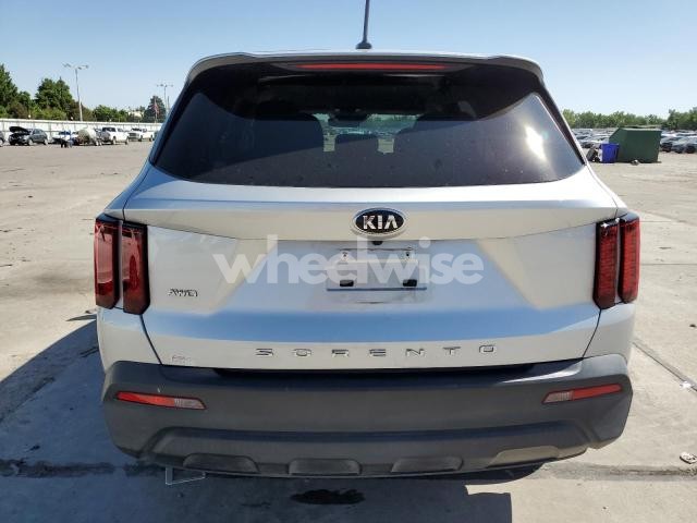 Photo 4 of 2021 KIA SORENTO LX (VIN 5XYRGDLCXMG014679)
