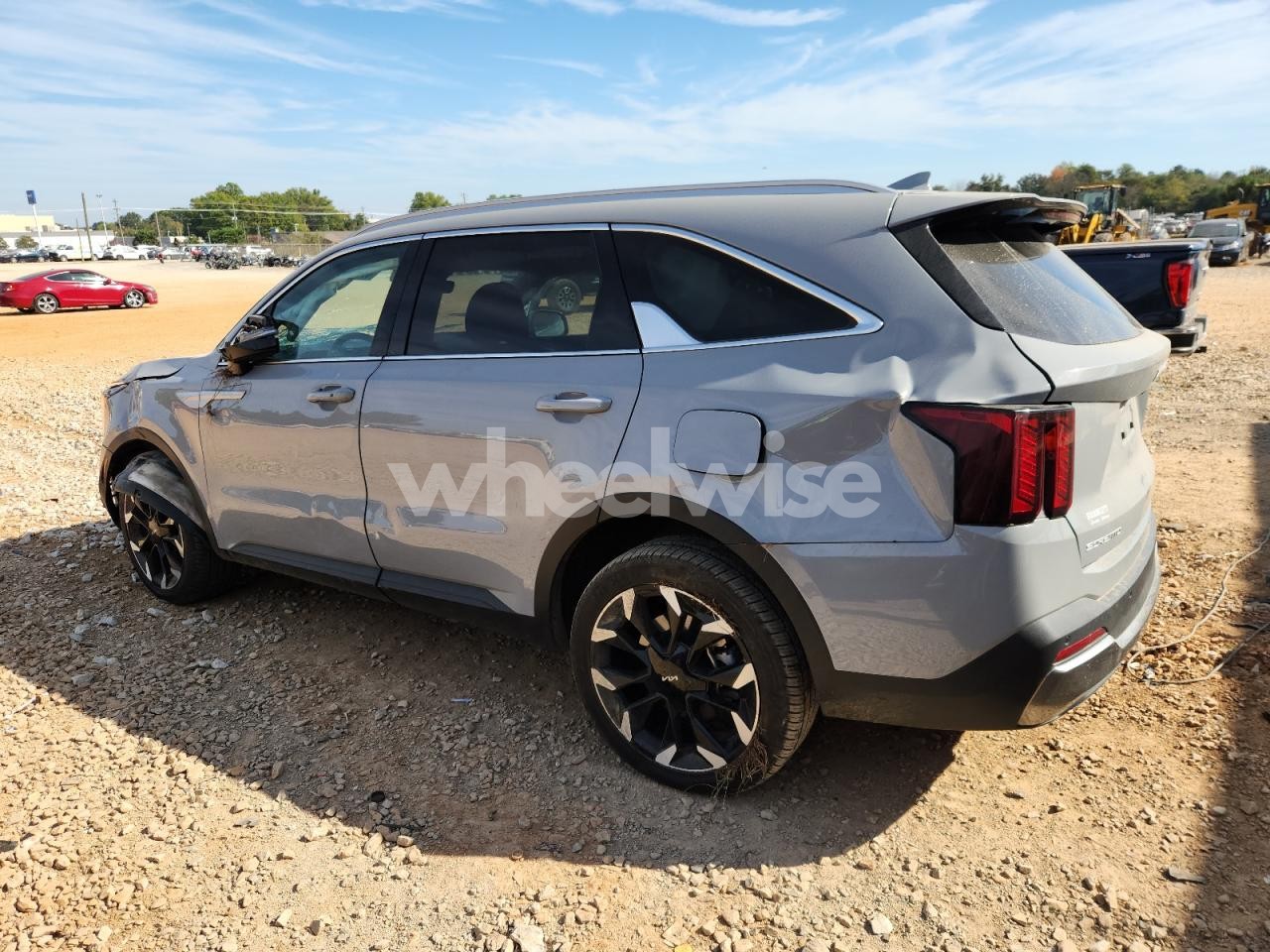 Photo 2 of 2024 KIA SORENTO EX (VIN 5XYRH4JF1RG307100)