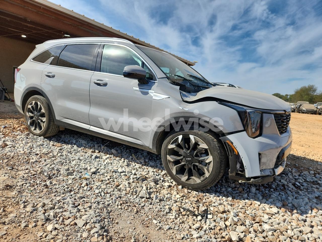 Photo 4 of 2024 KIA SORENTO EX (VIN 5XYRH4JF1RG307100)