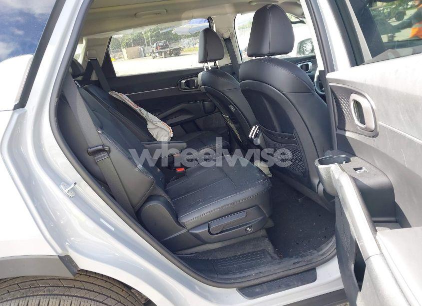 Photo 8 of 2025 Kia Sorento EX (VIN 5XYRH4JF1SG335534)