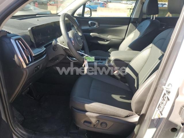 Photo 10 of 2025 KIA SORENTO EX (VIN 5XYRH4JF4SG402949)
