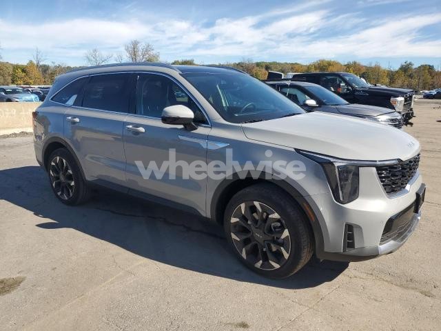 Photo 12 of 2025 KIA SORENTO EX (VIN 5XYRH4JF4SG402949)