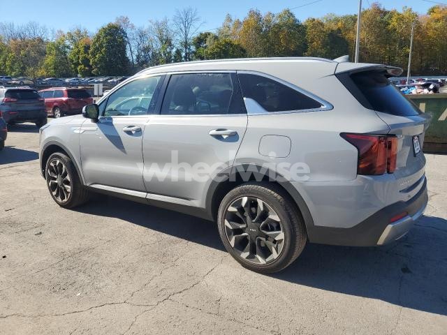 Photo 4 of 2025 KIA SORENTO EX (VIN 5XYRH4JF4SG402949)