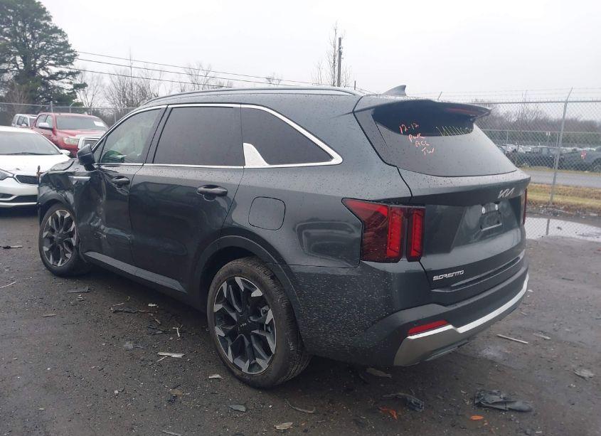 Photo 3 of 2025 Kia Sorento EX (VIN 5XYRH4JF8SG318455)
