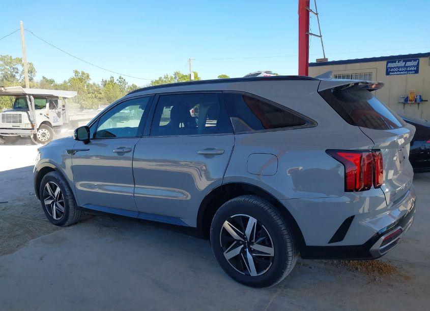 Photo 15 of 2022 Kia Sorento EX (VIN 5XYRH4LF0NG127324)