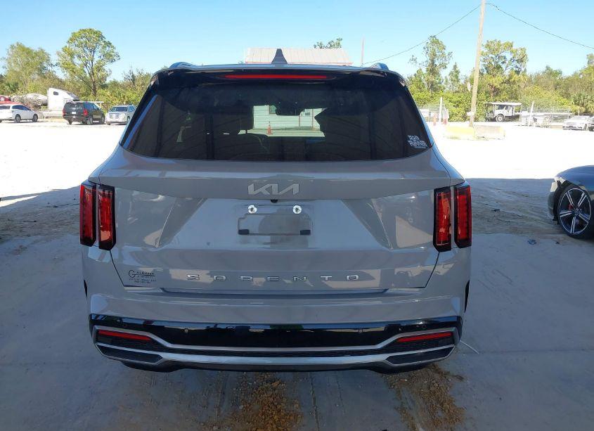 Photo 17 of 2022 Kia Sorento EX (VIN 5XYRH4LF0NG127324)