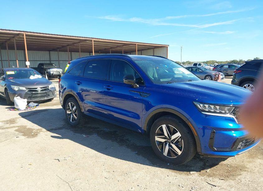 2023 Kia Sorento EX (VIN 5XYRH4LF0PG170175) main photo
