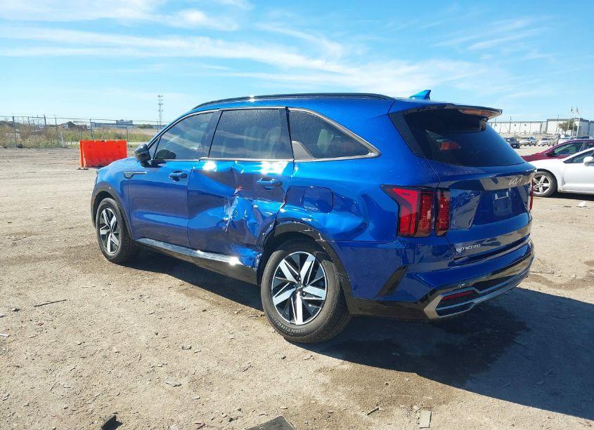 Photo 3 of 2023 Kia Sorento EX (VIN 5XYRH4LF0PG170175)