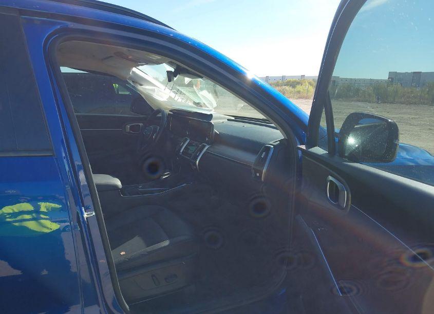 Photo 5 of 2023 Kia Sorento EX (VIN 5XYRH4LF0PG170175)