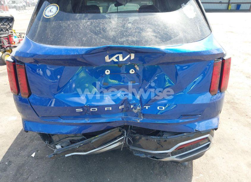 Photo 6 of 2022 Kia Sorento EX (VIN 5XYRH4LF2NG157148)