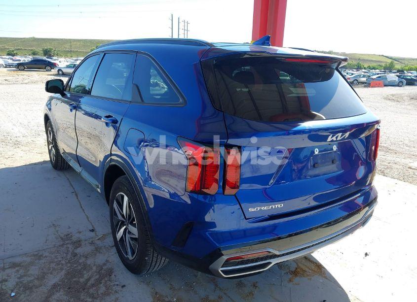 Photo 3 of 2023 Kia Sorento EX (VIN 5XYRH4LF2PG214080)