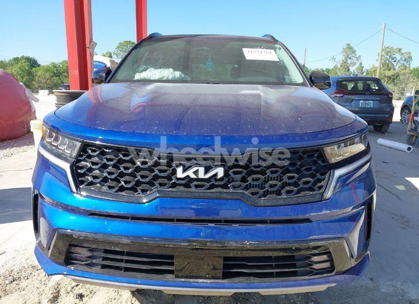 Photo 6 of 2023 Kia Sorento EX (VIN 5XYRH4LF2PG214080)