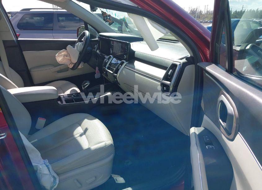Photo 5 of 2023 Kia Sorento EX (VIN 5XYRH4LF4PG169112)