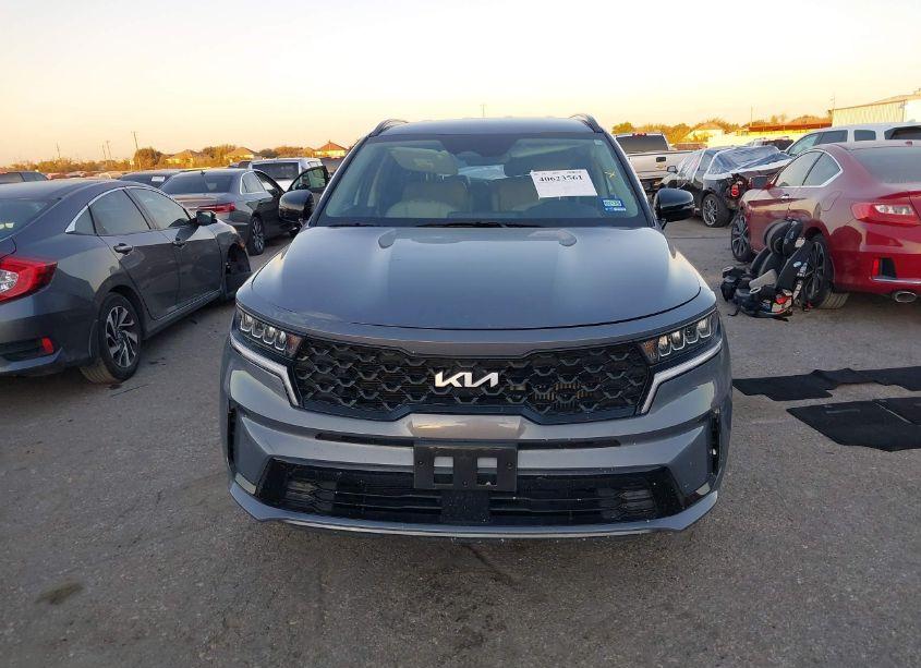 Photo 12 of 2023 Kia Sorento EX (VIN 5XYRH4LF6PG158936)