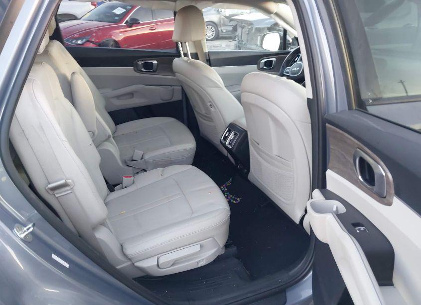 Photo 8 of 2023 Kia Sorento EX (VIN 5XYRH4LF6PG158936)