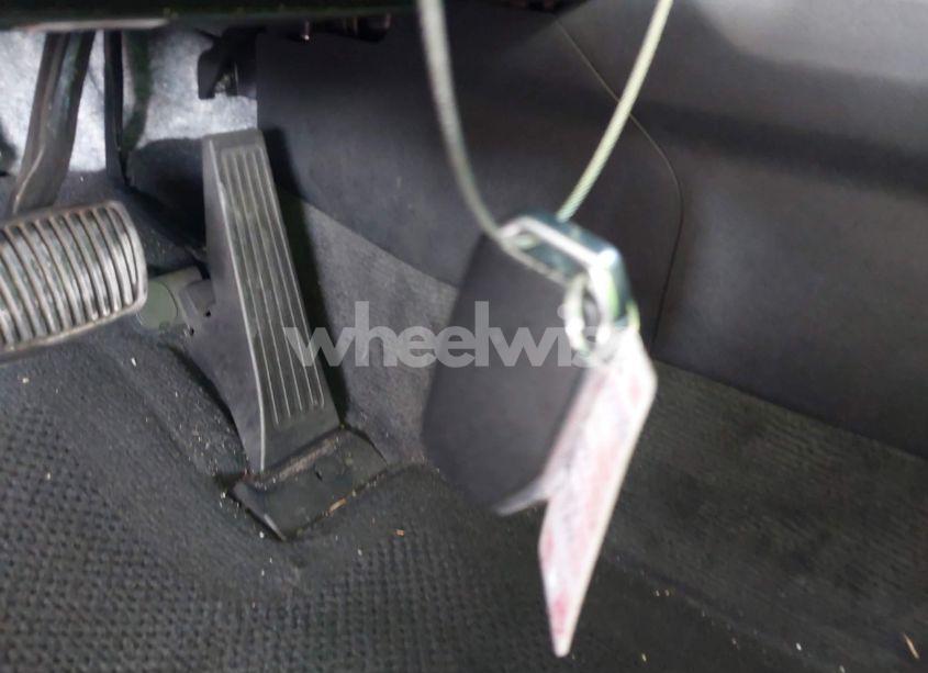 Photo 11 of 2021 Kia Sorento EX (VIN 5XYRH4LF8MG035215)