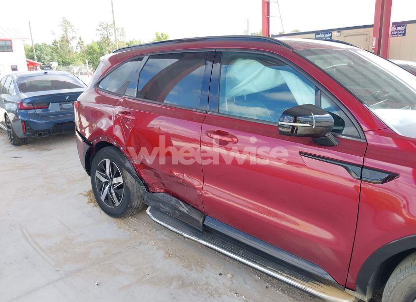 Photo 6 of 2021 Kia Sorento EX (VIN 5XYRH4LF8MG035215)