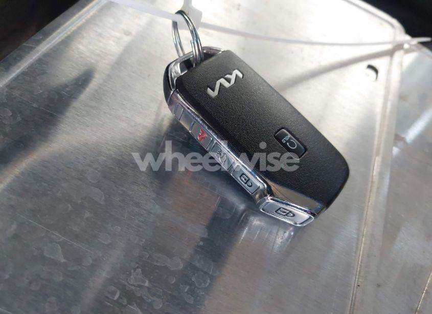 Photo 11 of 2022 Kia Sorento EX (VIN 5XYRH4LF8NG136238)