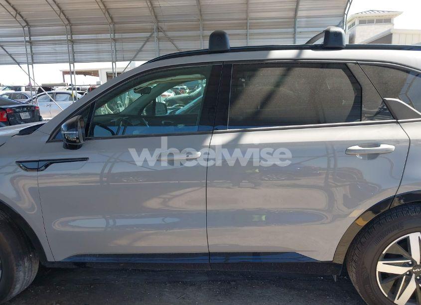 Photo 15 of 2022 Kia Sorento EX (VIN 5XYRH4LF8NG136238)