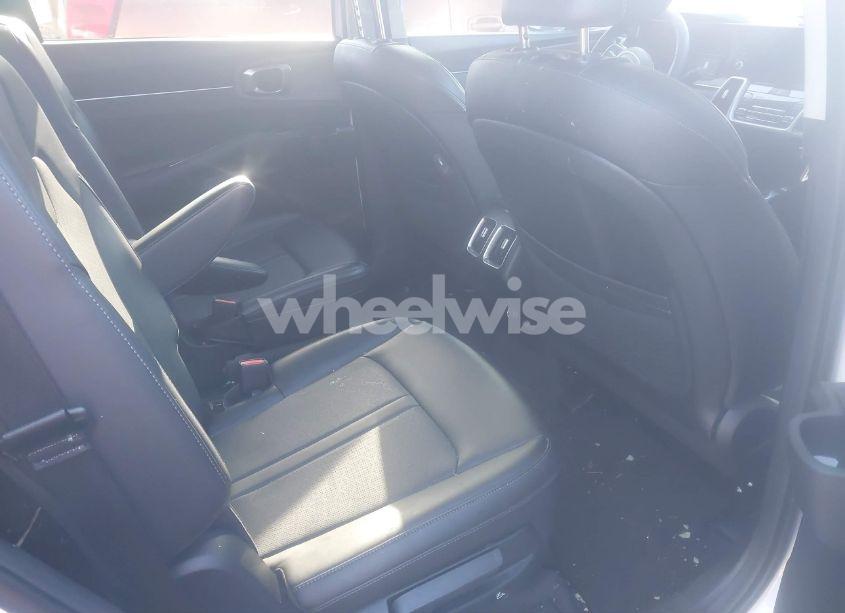 Photo 8 of 2023 Kia Sorento EX (VIN 5XYRH4LF9PG243298)