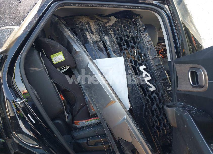 Photo 8 of 2023 Kia Sorento EX (VIN 5XYRH4LFXPG189333)