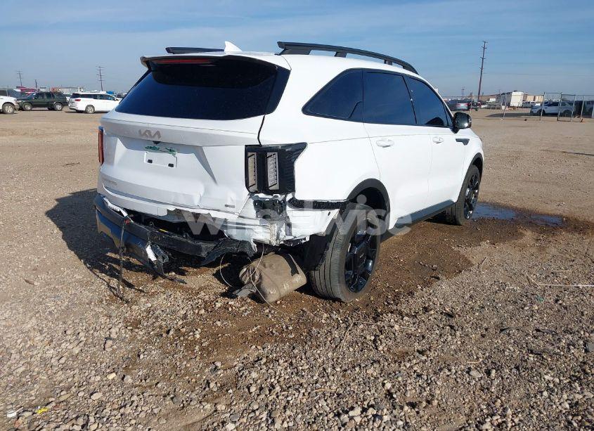 Photo 4 of 2024 Kia Sorento X-LINE EX (VIN 5XYRHDJF2RG255010)