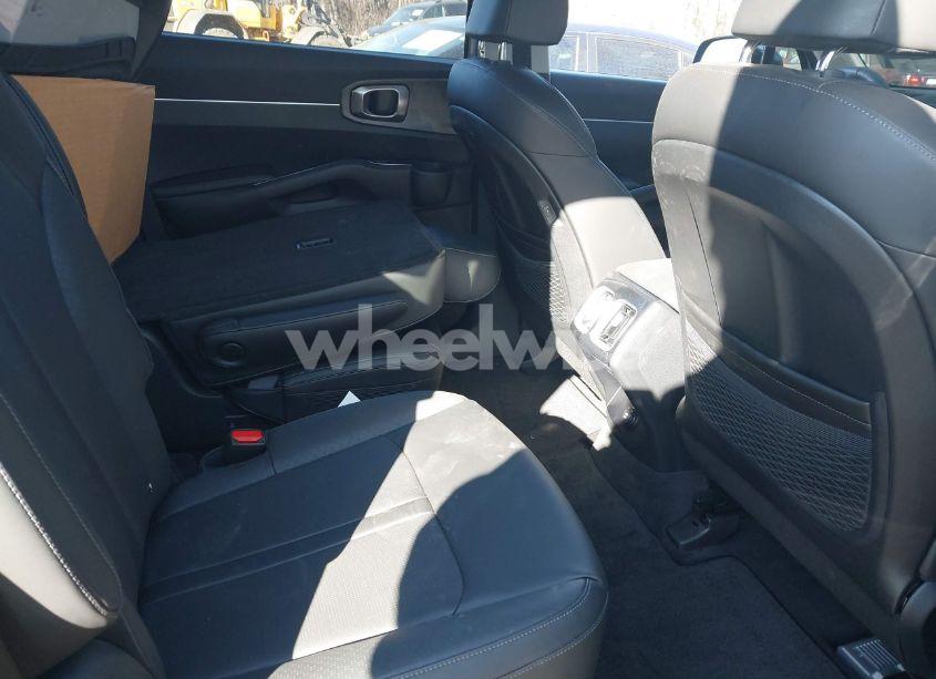 Photo 8 of 2025 Kia Sorento X-LINE EX (VIN 5XYRHDJFXSG359444)