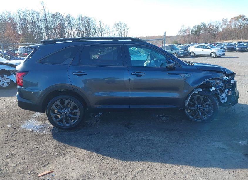 Photo 13 of 2023 Kia Sorento X-LINE EX (VIN 5XYRHDLF1PG200042)
