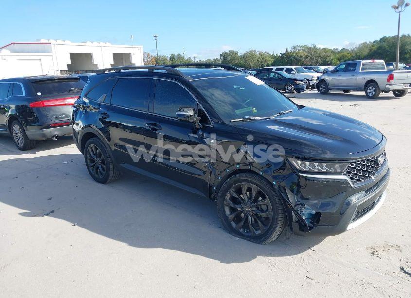 2021 Kia Sorento EX (VIN 5XYRHDLF2MG064211) main photo
