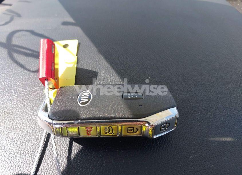 Photo 11 of 2021 Kia Sorento EX (VIN 5XYRHDLF7MG059909)