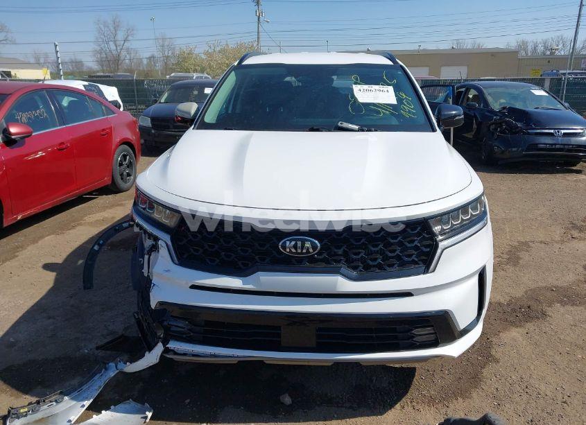Photo 12 of 2021 Kia Sorento EX (VIN 5XYRHDLF7MG059909)