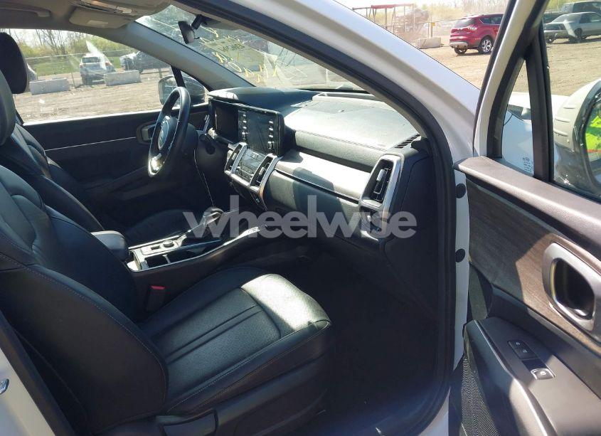 Photo 5 of 2021 Kia Sorento EX (VIN 5XYRHDLF7MG059909)