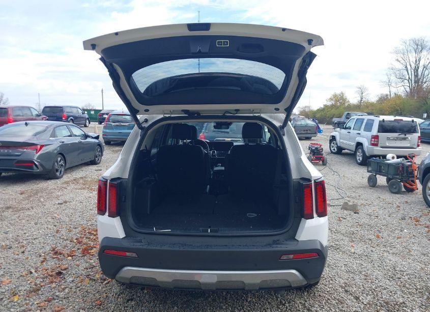 Photo 17 of 2021 Kia Sorento EX (VIN 5XYRHDLF8MG065945)