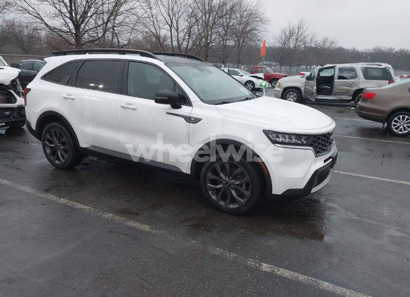 2022 Kia Sorento X-LINE EX (VIN 5XYRHDLF8NG127992) main photo