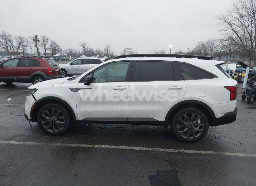 Photo 14 of 2022 Kia Sorento X-LINE EX (VIN 5XYRHDLF8NG127992)